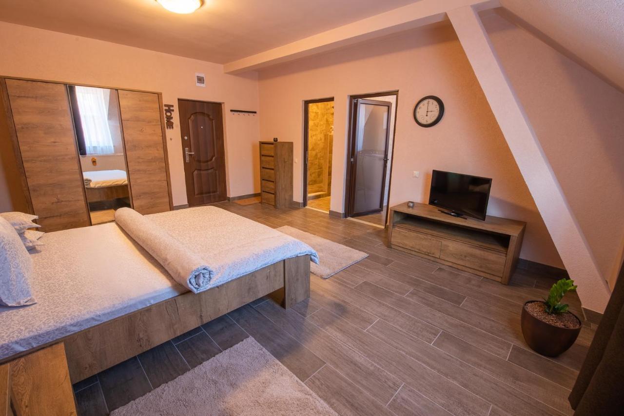 Braun Residence Săcele Exterior foto