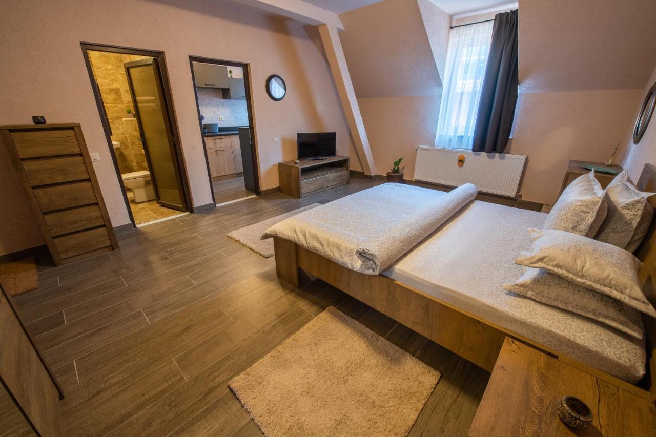 Braun Residence Săcele Exterior foto